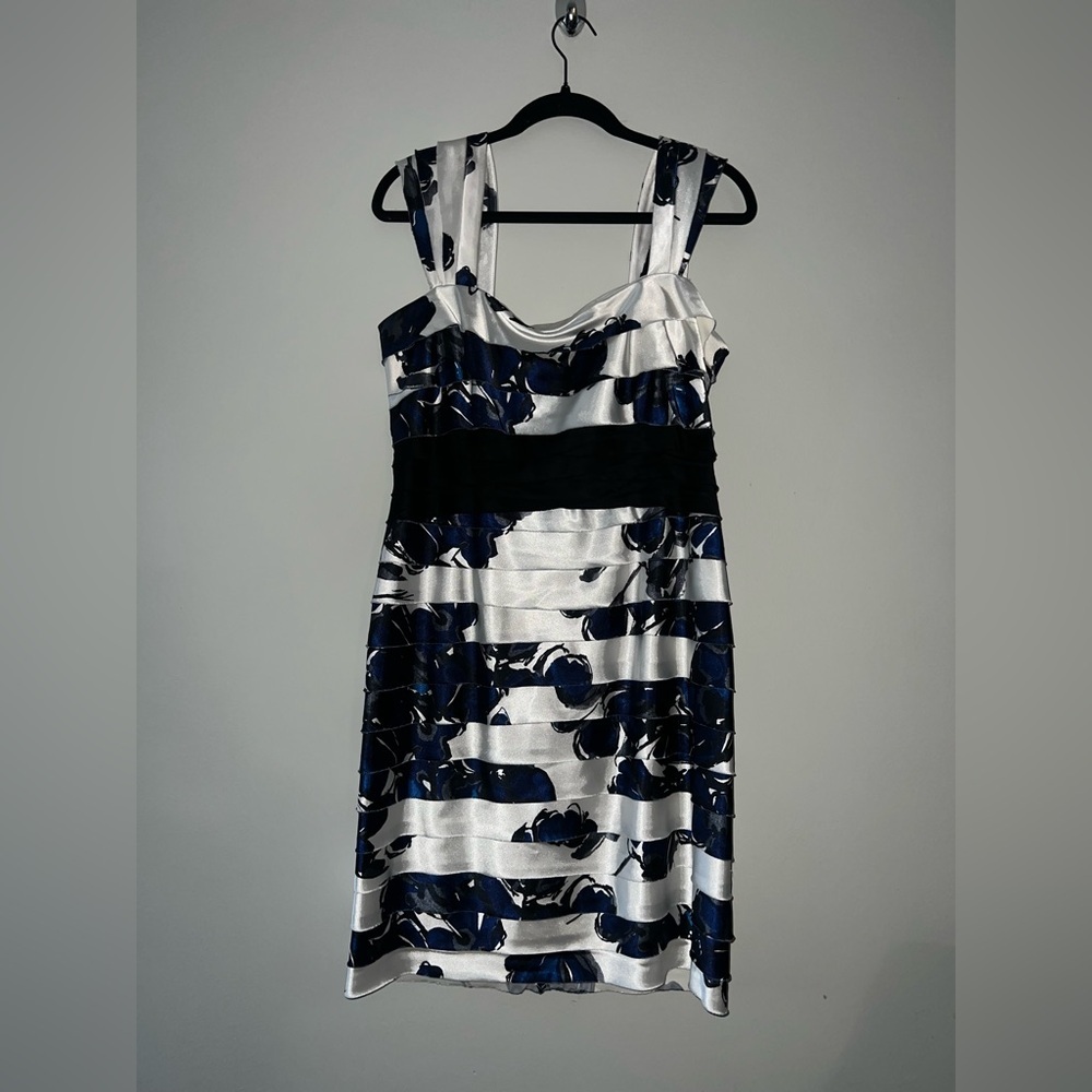 Jones New York Size 12  Black and Blue Striped Dress